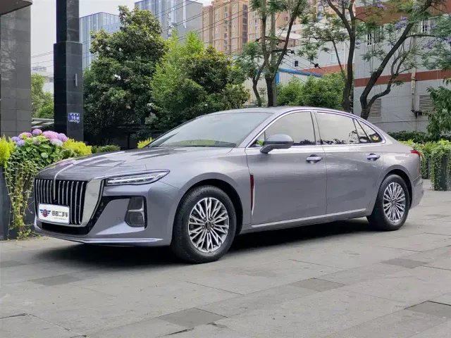 Фотография автомобиля — Hongqi H5