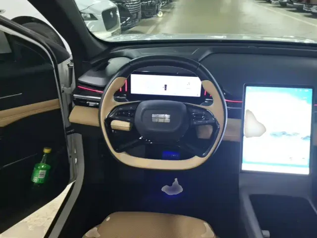 Geely Galaxy L6 — Фото автомобиля 10