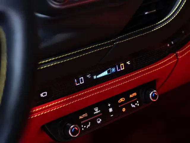 Ferrari F8 — Фото автомобиля 21