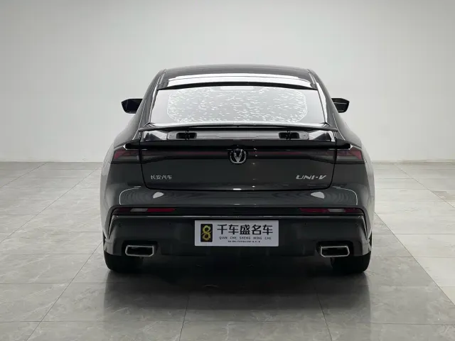 Changan UNI-V — Фото автомобиля 5