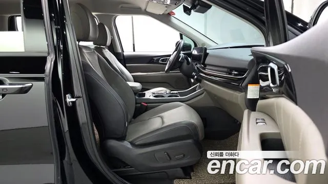 Kia Carnival 4th Gen — Фото автомобиля 16