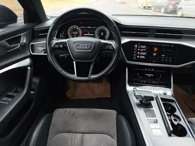 Audi A6L — Фото автомобиля 12