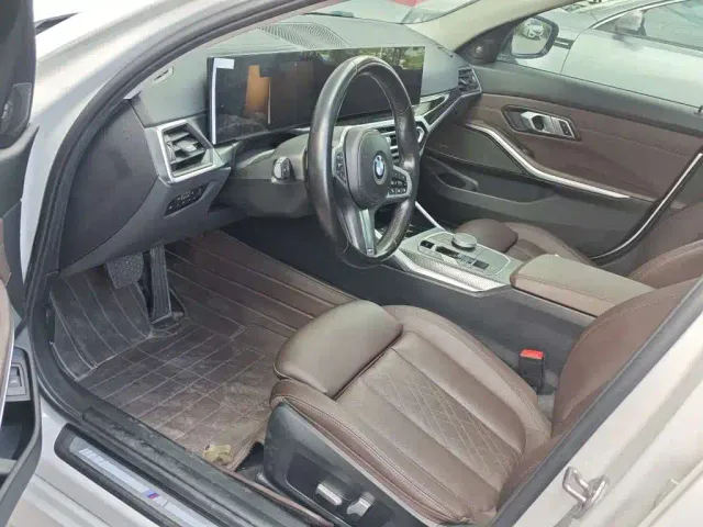 BMW 3 Series — Фото автомобиля 4