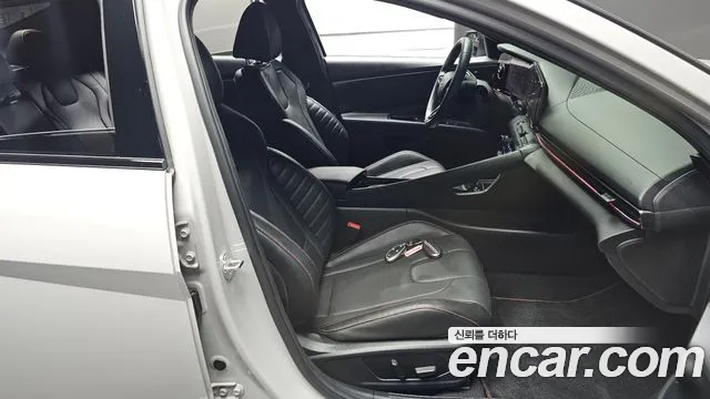Hyundai AVANTE Новый Avante (CN7) — Фото автомобиля 10