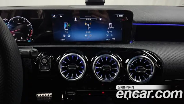 Mercedes-Benz A-Class — Фото автомобиля 12