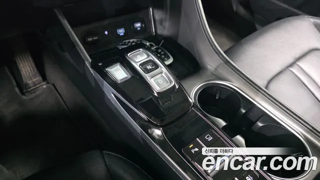 Hyundai Sonata — Фото автомобиля 9