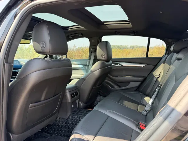 Cadillac CT5 — Фото автомобиля 6