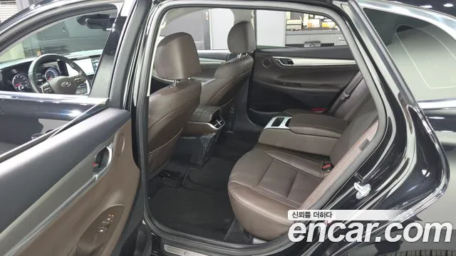Hyundai Grandeur New — Фото автомобиля 17