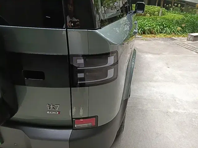 BYD FangChengBao Titanium 7 — Фото автомобиля 7