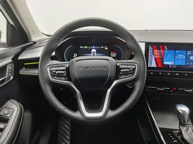 Roewe i5 — Фото автомобиля 11