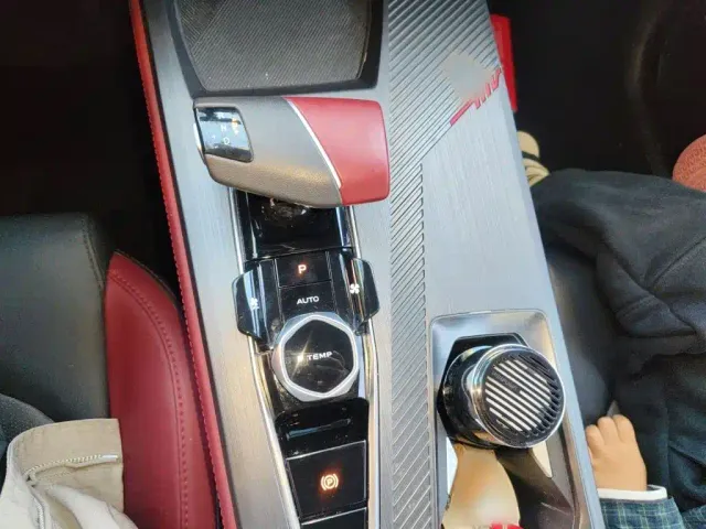 Changan Z6 — Фото автомобиля 6