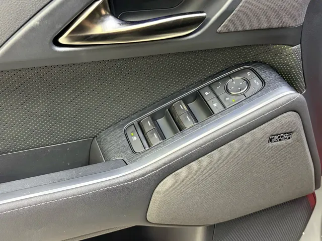 Lexus GX — Фото автомобиля 12