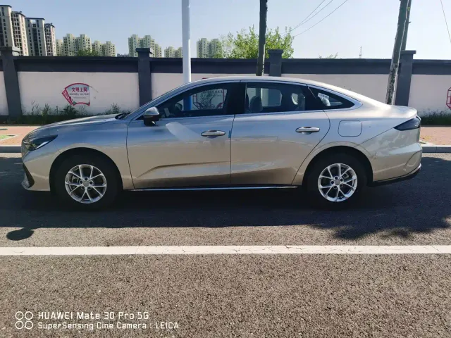 Geely Galaxy Stellar 6 — Фото автомобиля 3