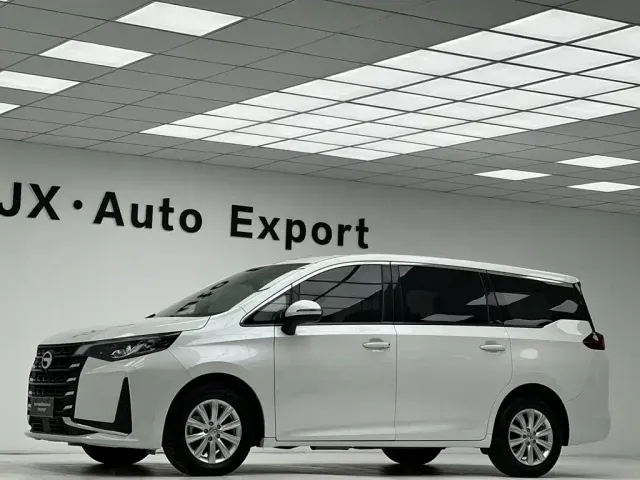GAC Trumpchi M6 — Фото автомобиля 4