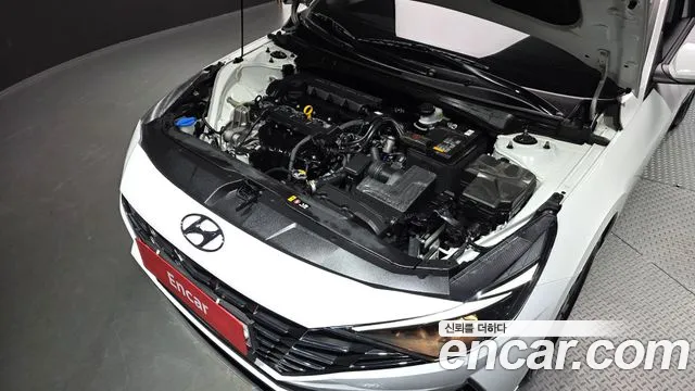Hyundai Avante CN7 — Фото автомобиля 6