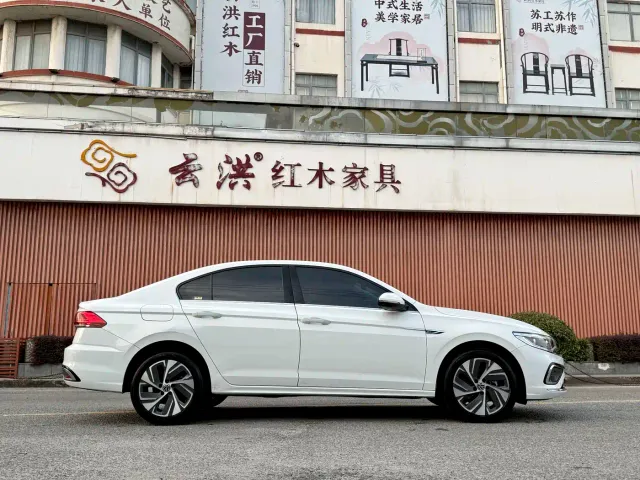 Volkswagen Bora — Фото автомобиля 11