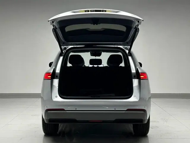 Geely Galaxy Starship 7 EM-i — Фото автомобиля 20