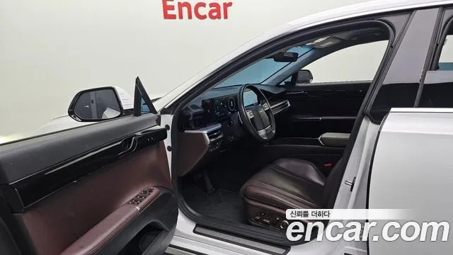Hyundai Grandeur GN7 — Фото автомобиля 15