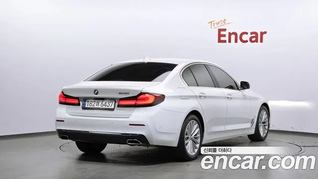 BMW 5 Series — Фото автомобиля 2