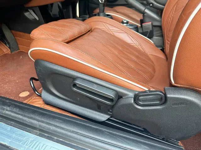 MINI Hatch — Фото автомобиля 12