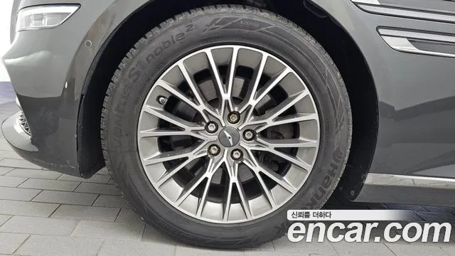 Genesis G80 Бензин 2.5 турбо AWD — Фото автомобиля 4