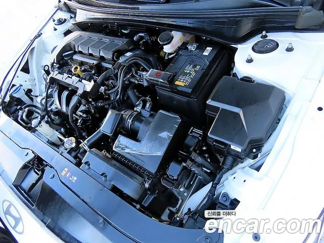 Hyundai Avante — Фото автомобиля 6
