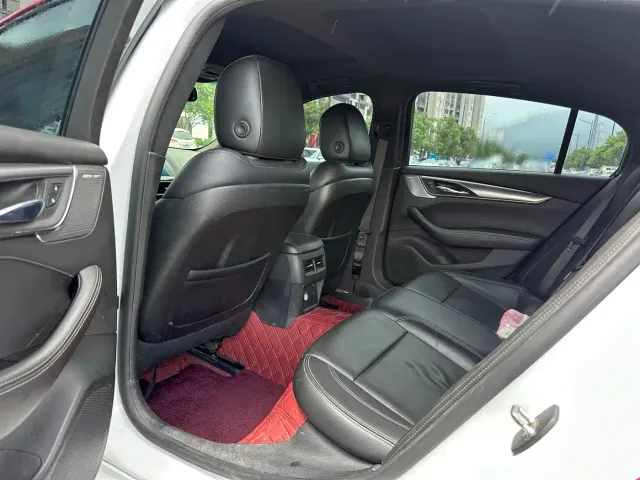 Cadillac CT5 — Фото автомобиля 6