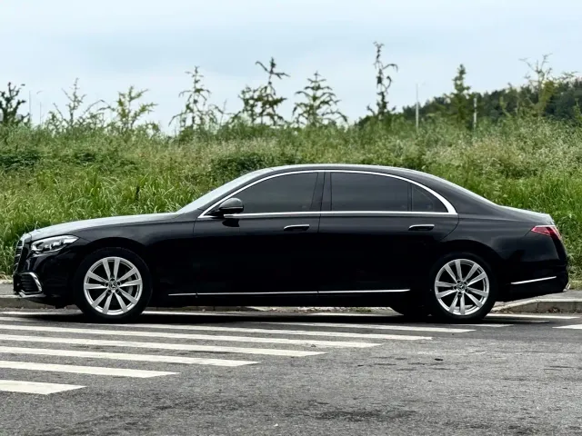 Mercedes-Benz S-Class — Фото автомобиля 3