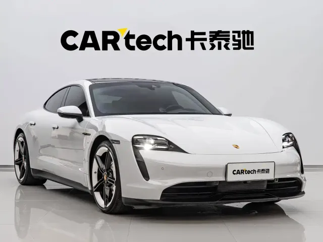 Porsche Taycan — Фото автомобиля 2