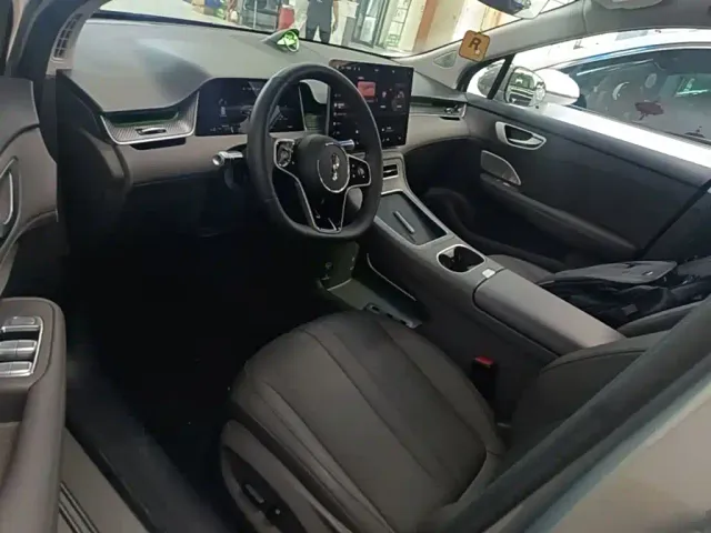 Shangjie Shangjie SUV 2025 Model Extended Range Pro — Фото автомобиля 15