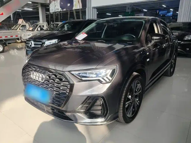 Фотография автомобиля — Audi Q3 Sportback