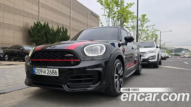 Фотография автомобиля — MINI Countryman