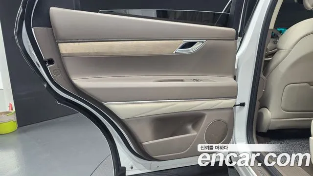 Genesis GV80 — Фото автомобиля 14
