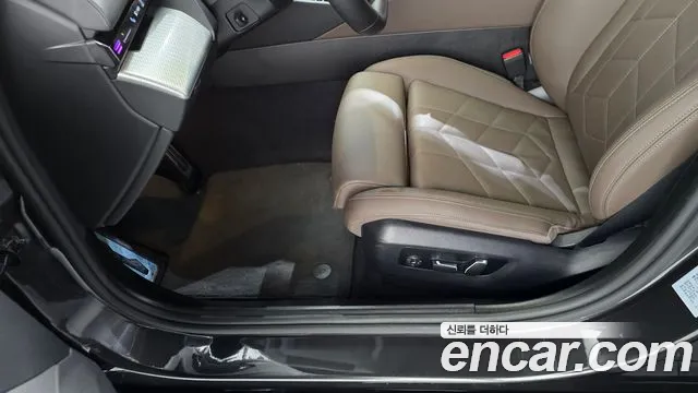 BMW 5-Series — Фото автомобиля 27