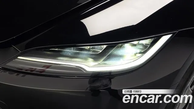Tesla Model 3 — Фото автомобиля 7