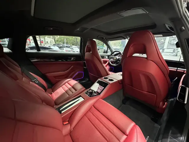 Porsche Panamera — Фото автомобиля 10