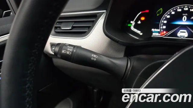 Renault Korea XM3 — Фото автомобиля 21