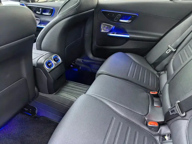 Mercedes-Benz C-Class — Фото автомобиля 6