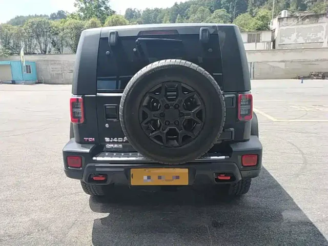 BAIC BJ40 — Фото автомобиля 5