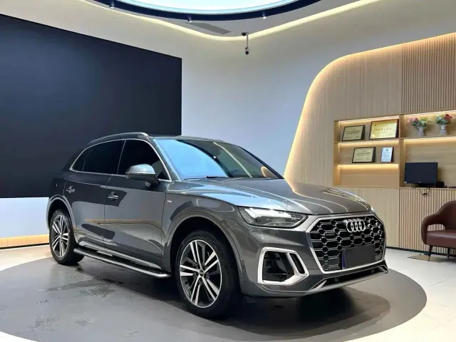 Audi Q5L — Фото автомобиля 3