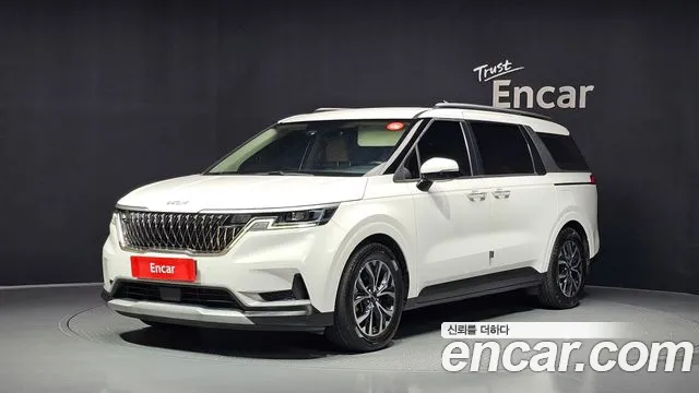 Фотография автомобиля — Kia Carnival 4th Gen