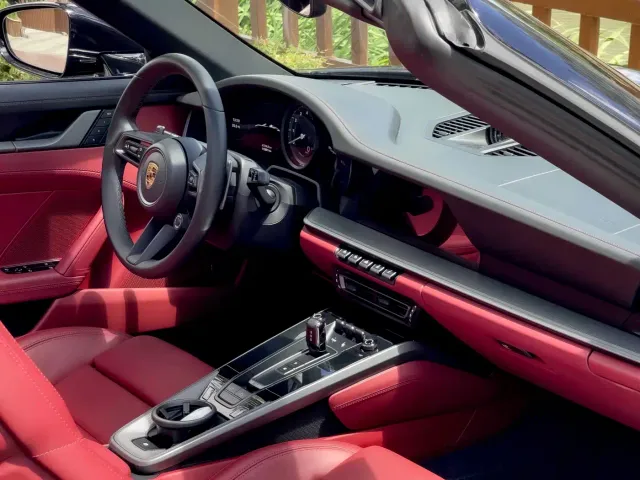 Porsche 911 — Фото автомобиля 16