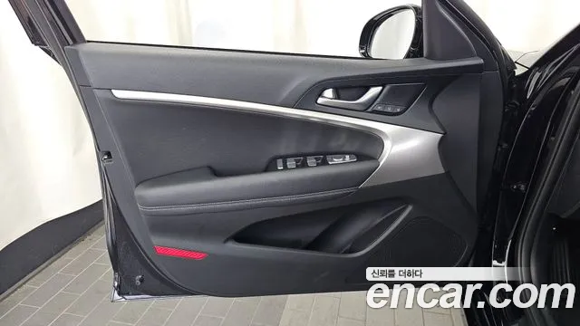 Genesis G70 — Фото автомобиля 24