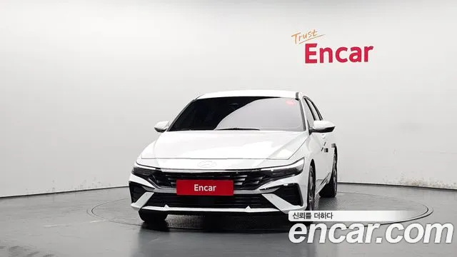 Hyundai AVANTE Новый Avante (CN7) — Фото автомобиля 3