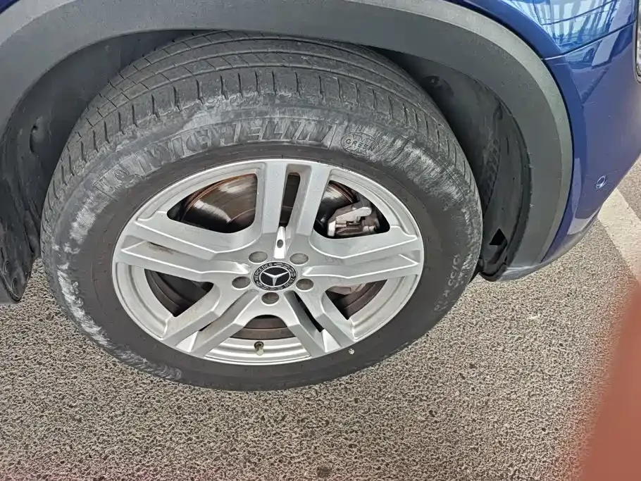 Mercedes-Benz Mercedes-Benz GLB 2023 GLB 220 Dynamic — Фото автомобиля 6