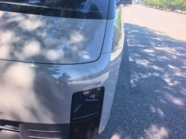 Li Auto MEGA — Фото автомобиля 5