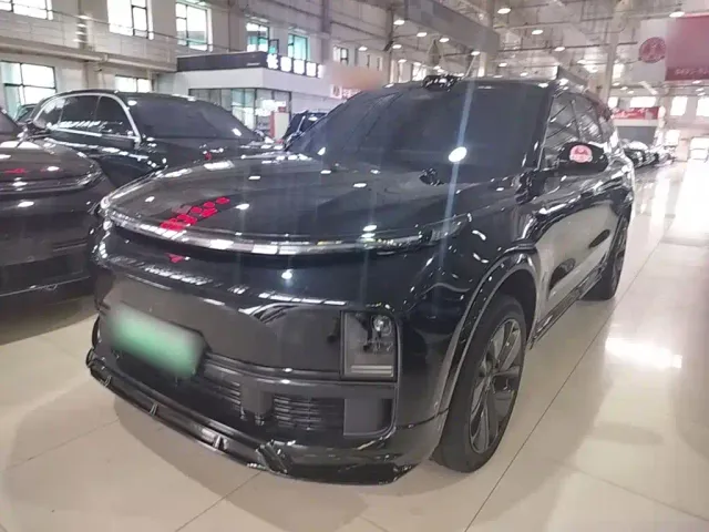 Фотография автомобиля — Li Auto L9