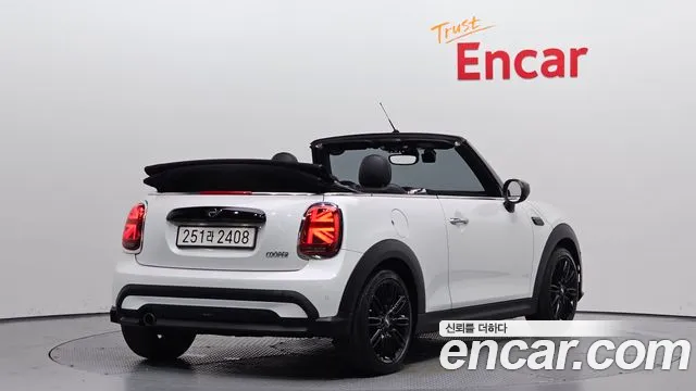Mini Cooper Convertible — Фото автомобиля 2