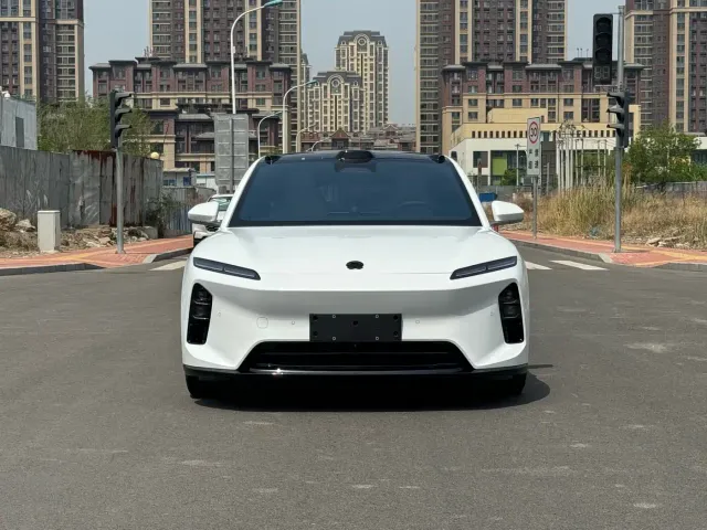 Фотография автомобиля — Nio ET5 Touring