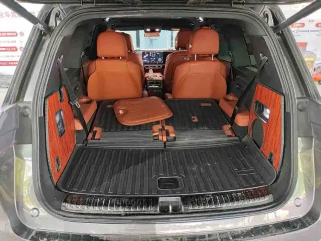 Li Auto L9 — Фото автомобиля 6